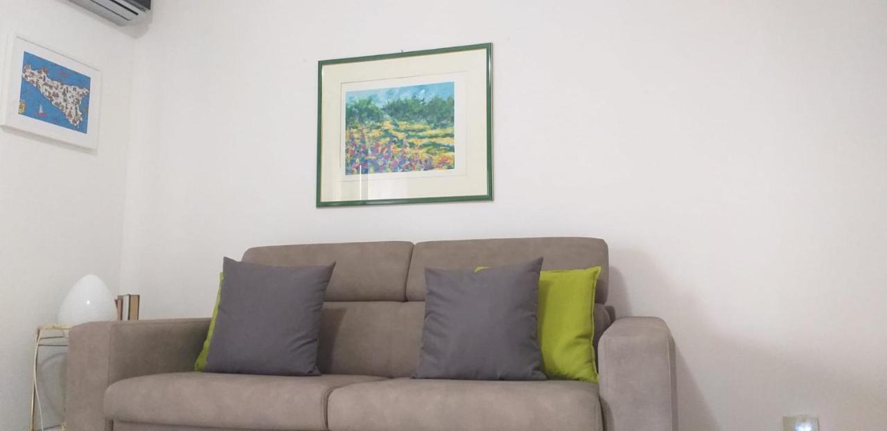Joy Apartment Taormina Buitenkant foto